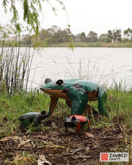 recycled metal frogs