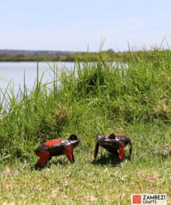 recycled metal frogs